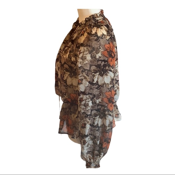 BELLATRIX•BLOUSE - Picture 3 of 10